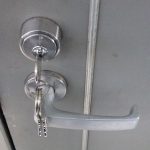 天王寺区北山町の玄関扉の鍵解錠と修理